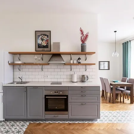Art & Comfort Apartment *