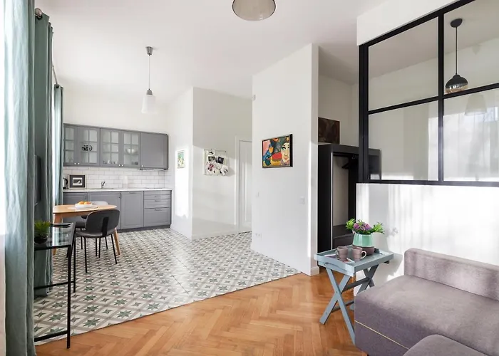 Art & Comfort * カウナス