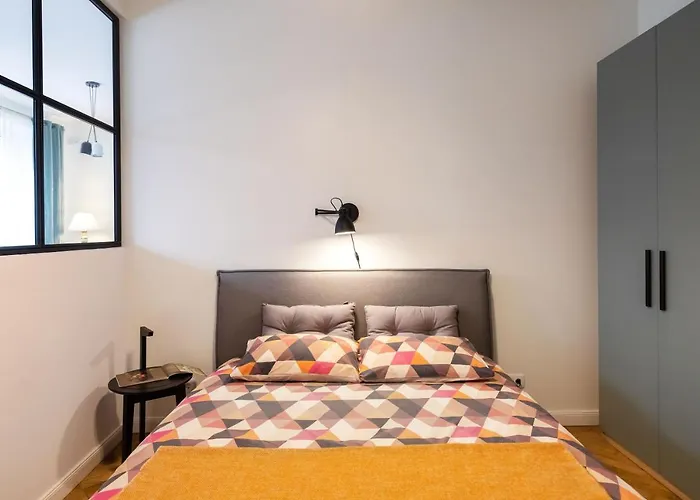 Art & Comfort アパート *